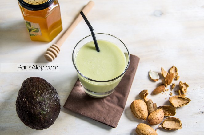 Milk-shake avocat amandes